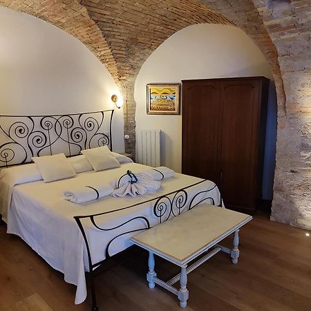 Villa Dimora Porta Venere Spello Exterior foto
